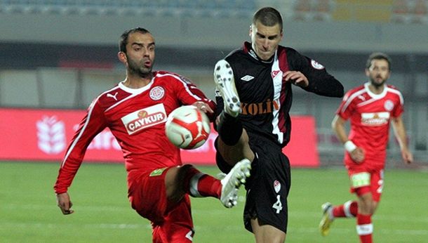 Baždarević u sve većoj brizi: Samo rijetki Zmajevi na nivou