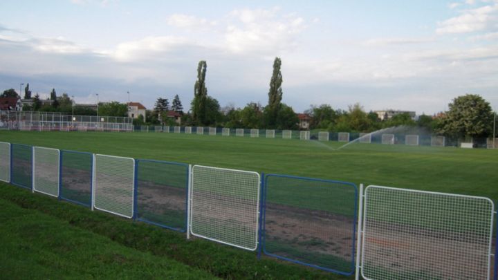 I ovdje se živi fudbal: Stadioni Druge lige RS - Zapad