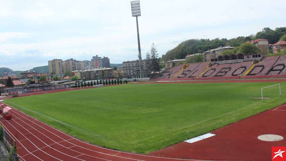 Stadioni premijerligaša čekaju povratak fudbala